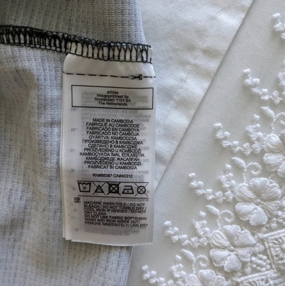 NWOT Manchester United Women's Shirt, Away 22/23, Small - Picture 7 of 7